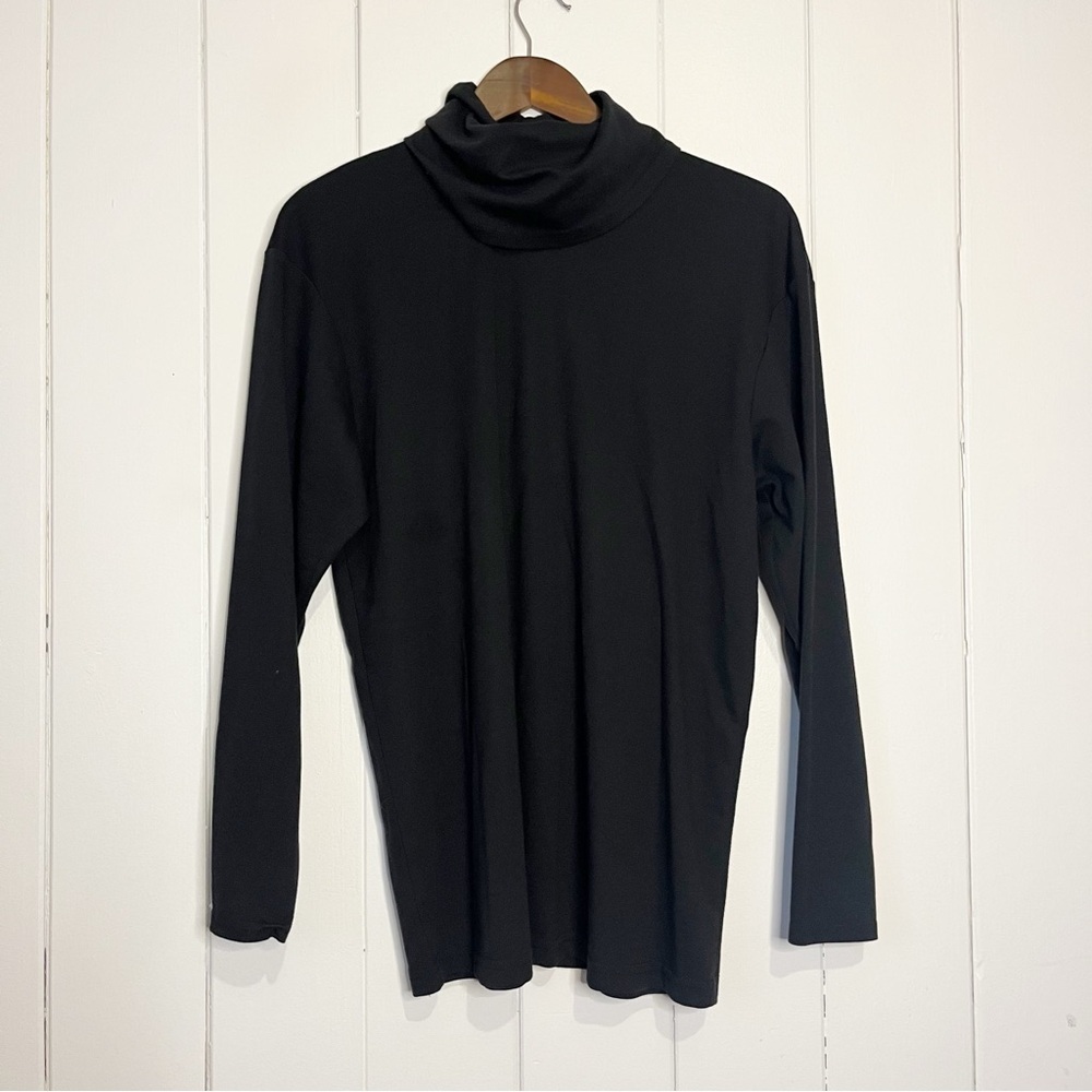 Linda Lundstrom Black Turtle Neck Top.